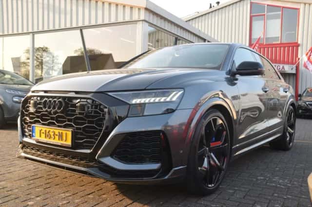 Audi Q8 (2023) thumbnail 2