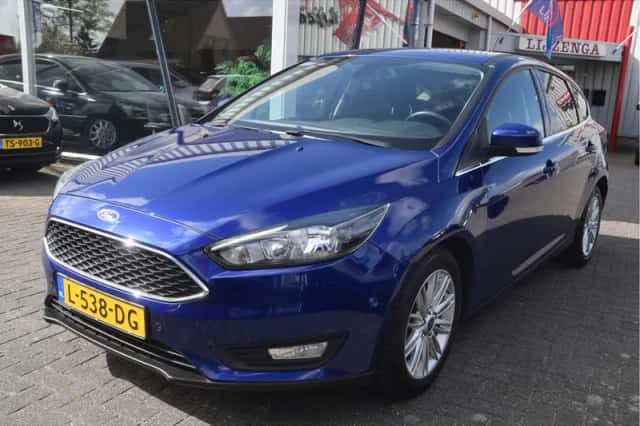 Ford Focus (2017) thumbnail 2