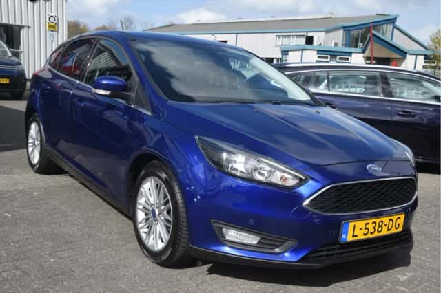 Ford Focus (2017) thumbnail 3