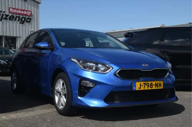 Kia Ceed (2020) thumbnail 3