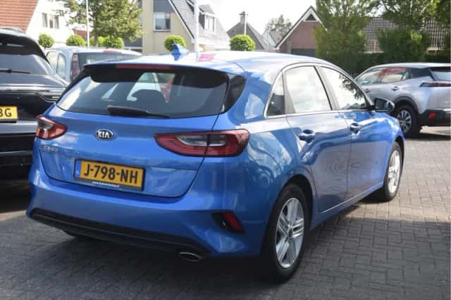Kia Ceed (2020) thumbnail 4