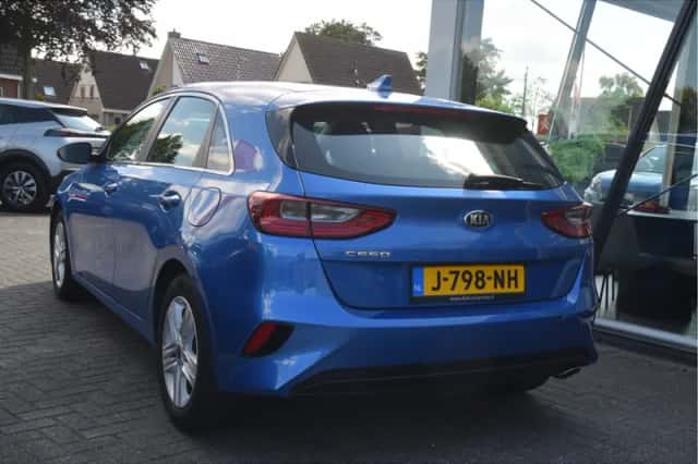 Kia Ceed (2020) thumbnail 5
