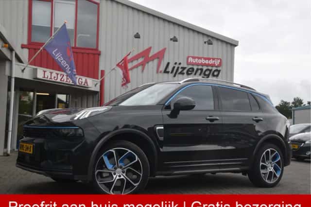 Lynk & Co 01 (2023) thumbnail 1