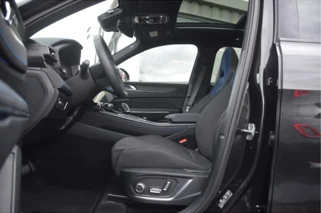Lynk & Co 01 (2023) thumbnail 6