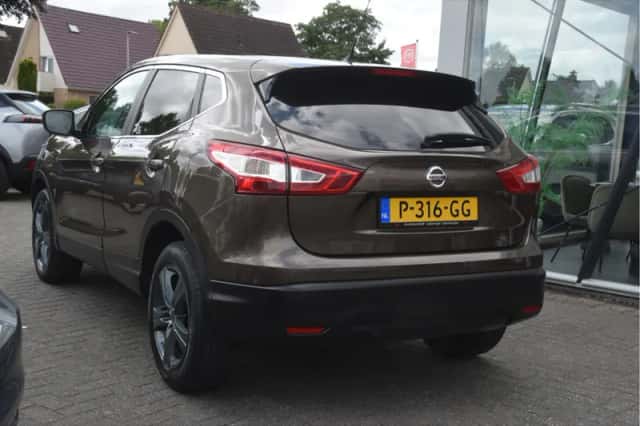 Nissan Qashqai (2014) thumbnail 5