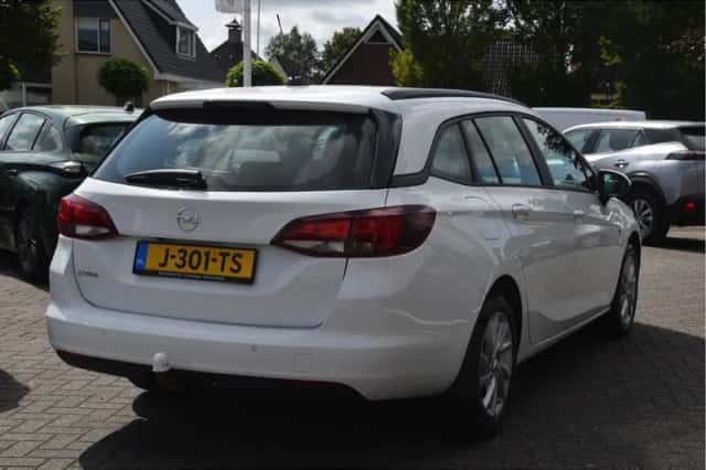 Opel Astra (2020) thumbnail 4