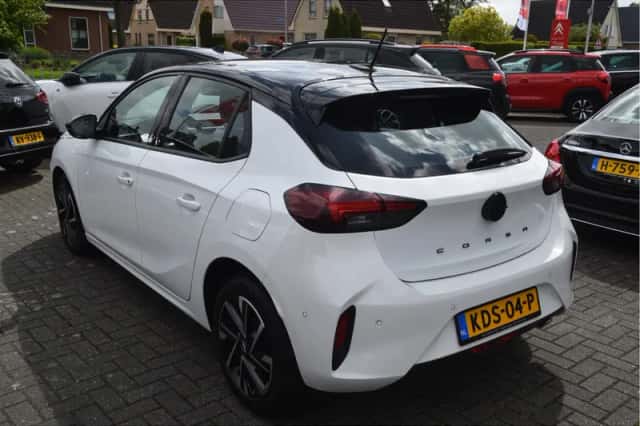Opel Corsa (2025) thumbnail 4