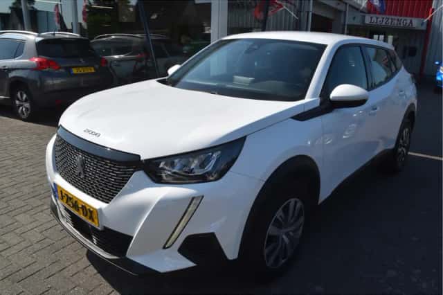 Peugeot 2008 (2008) thumbnail 2