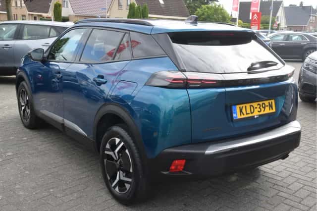 Peugeot 2008 (2008) thumbnail 4