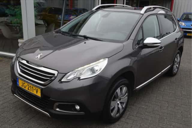 Peugeot 2008 (2008) thumbnail 2