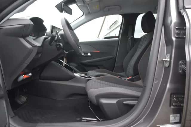 Peugeot 208 (2023) thumbnail 6