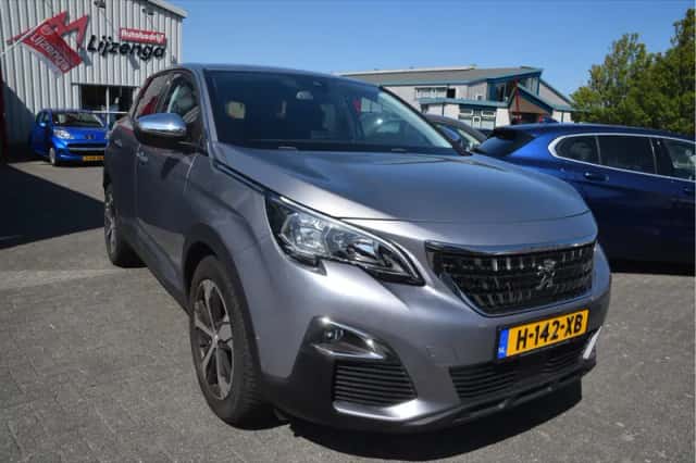 Peugeot 3008 (2017) thumbnail 3
