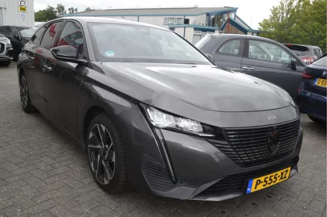 Peugeot 308 (2022) thumbnail 3