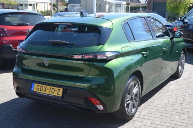 Peugeot 308 (2024) thumbnail 4