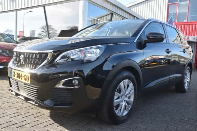 Peugeot 5008 (2020) thumbnail 2