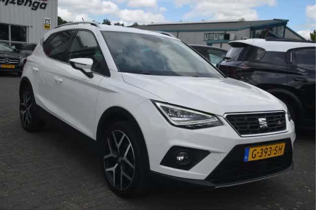 SEAT Arona (2019) thumbnail 3