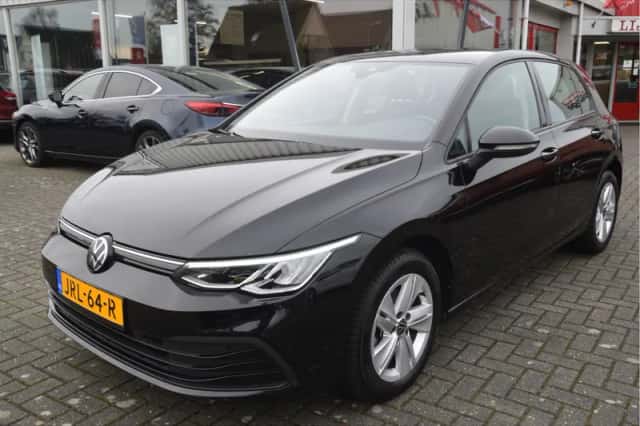 Volkswagen Golf (2020) thumbnail 2