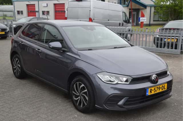Volkswagen Polo (2022) thumbnail 3