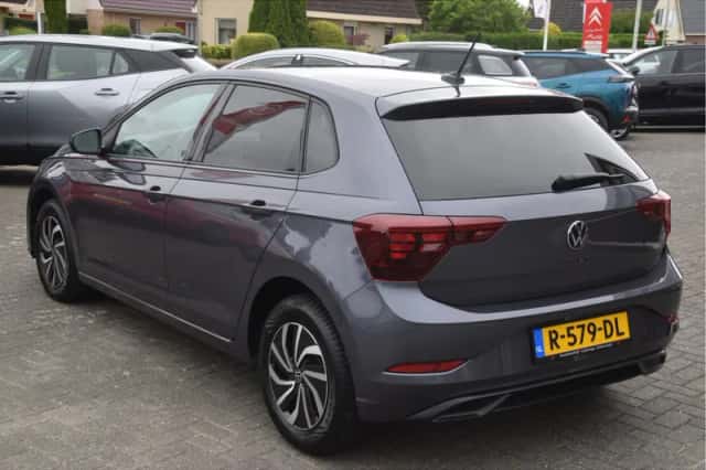 Volkswagen Polo (2022) thumbnail 4