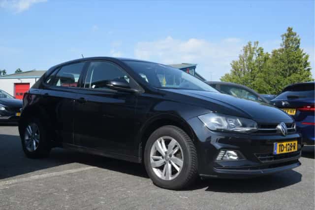 Volkswagen Polo (2018) thumbnail 2