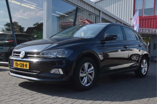 Volkswagen Polo (2018) thumbnail 3