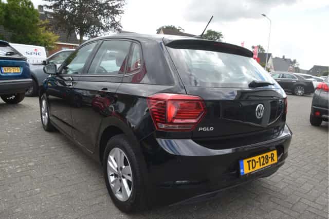 Volkswagen Polo (2018) thumbnail 5