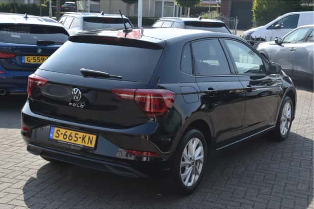 Volkswagen Polo (2011) thumbnail 4