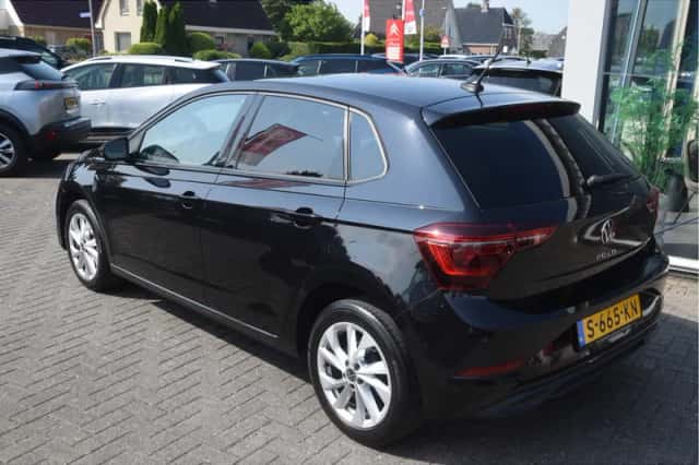 Volkswagen Polo (2011) thumbnail 5