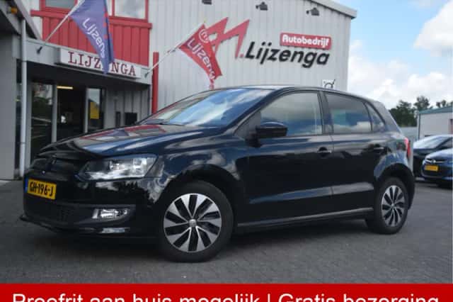 Volkswagen Polo (2015) thumbnail 1