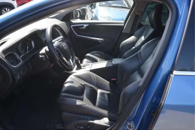 Volvo V60 (2013) thumbnail 6