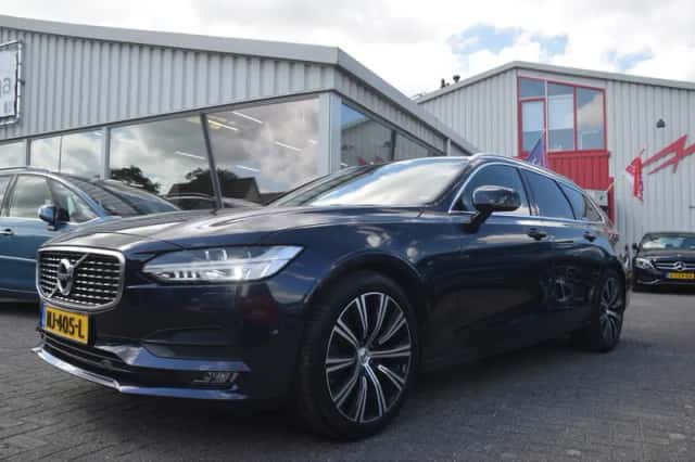 Volvo V90 (2017) thumbnail 2