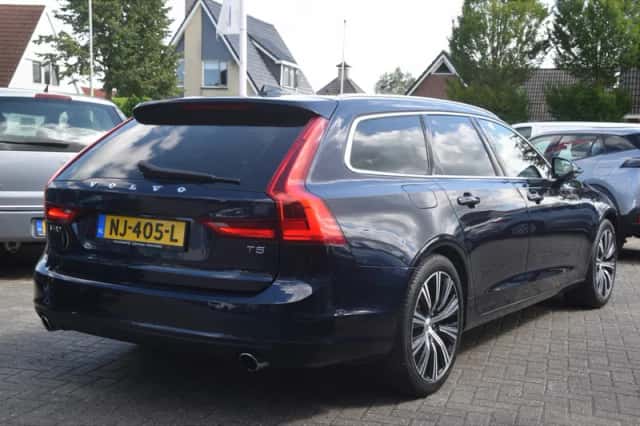 Volvo V90 (2017) thumbnail 4