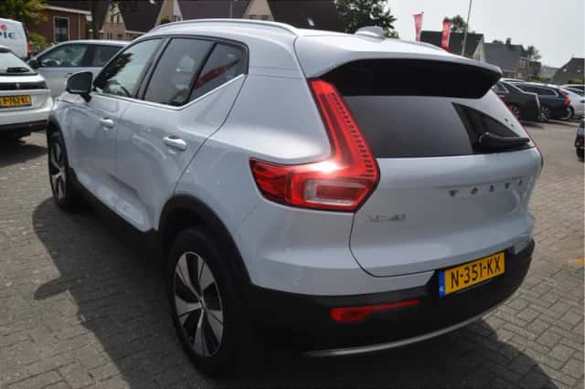 Volvo XC40 (2021) thumbnail 5