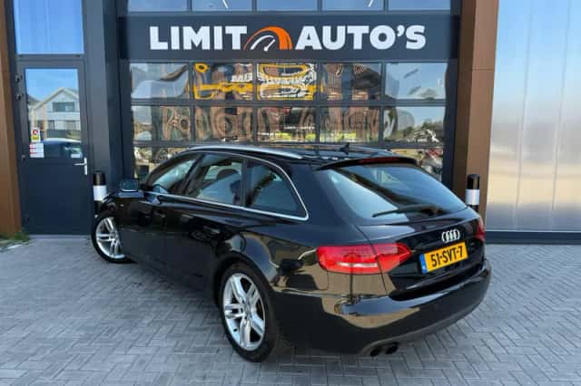 Audi A4 (2012) thumbnail 5
