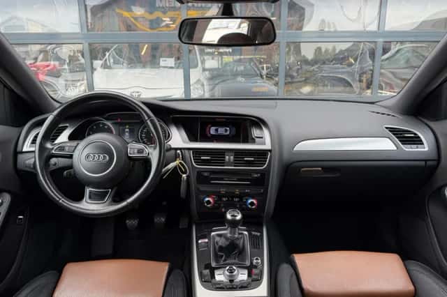 Audi A4 (2015) thumbnail 3