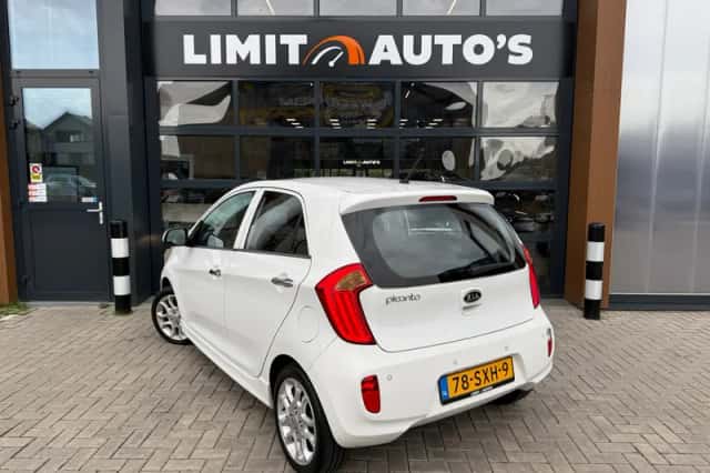 Kia Picanto (2012) thumbnail 5