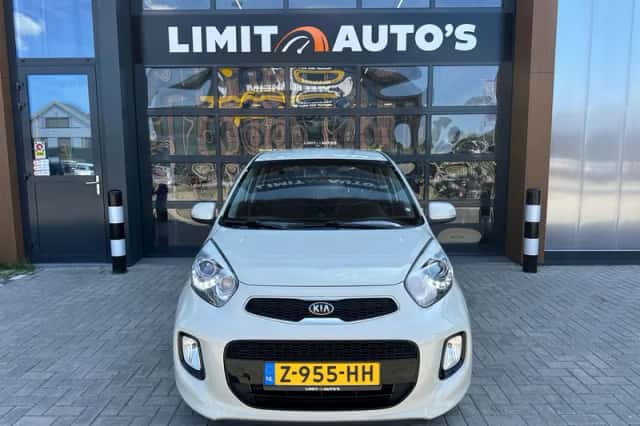 Kia Picanto (2012) thumbnail 6