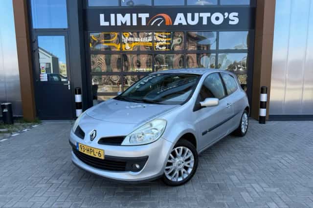 Renault Clio (2009) thumbnail 1