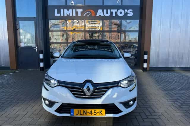 Renault Mégane (2018) thumbnail 6