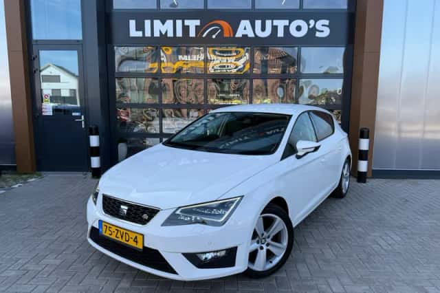 SEAT Leon (2013) thumbnail 1