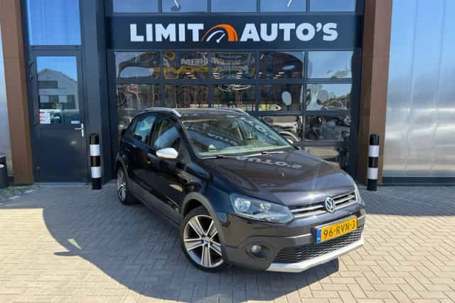 Volkswagen Polo (2011) thumbnail 4