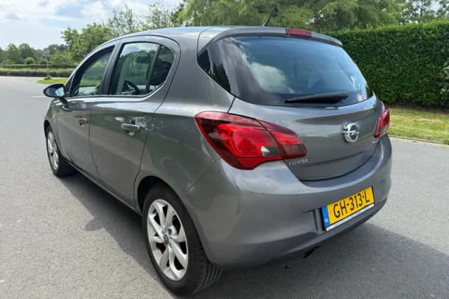 Opel Corsa (2015) thumbnail 3