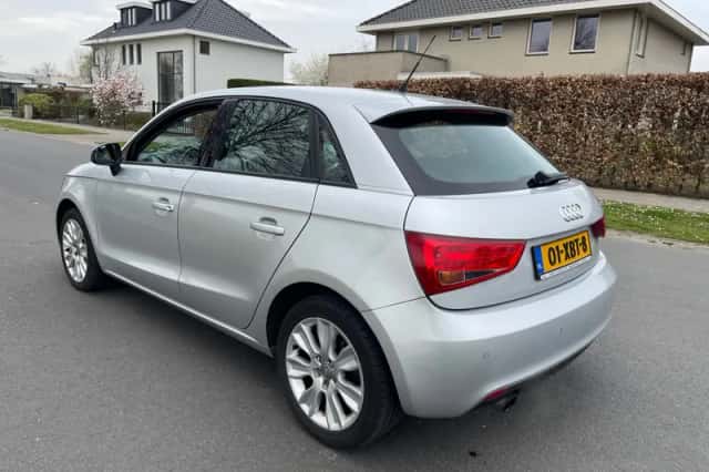 Audi A1 (2012) thumbnail 3