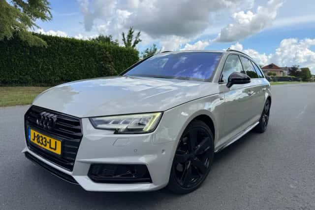 Audi A4 (2016) thumbnail 1