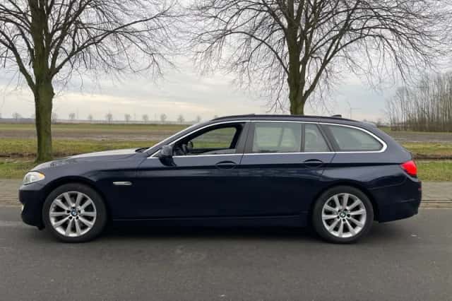 BMW 5-Serie (2011) thumbnail 2