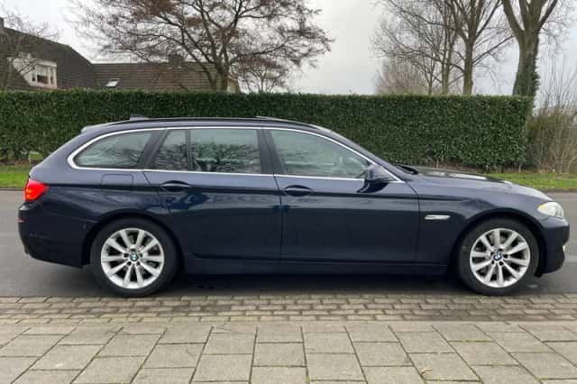 BMW 5-Serie (2011) thumbnail 6