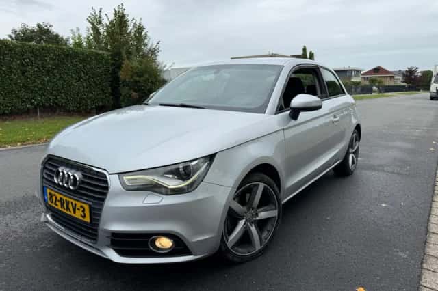 Audi A1 (2010) thumbnail 1