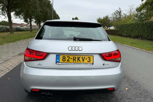 Audi A1 (2010) thumbnail 5