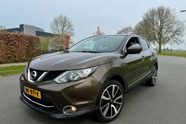 Nissan Qashqai (2015) thumbnail 1