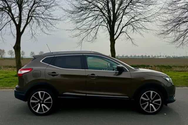 Nissan Qashqai (2015) thumbnail 6